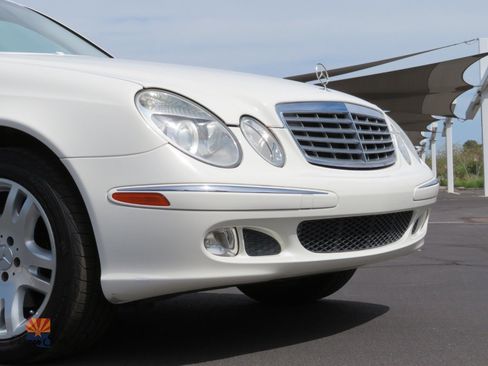 Used 2003 Mercedes-Benz E 500 Sedan w/ X2 Opt Pkg image 27