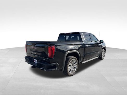 Used 2022 GMC Sierra 1500 Denali w/ Denali Premium Package image 9