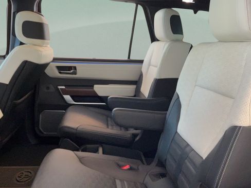 Used 2024 Toyota Sequoia Capstone AWD/4WD image 35
