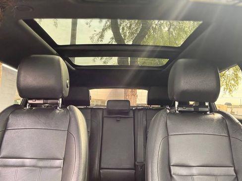 Used 2024 Land Rover Range Rover Evoque Dynamic SE AWD/4WD image 17