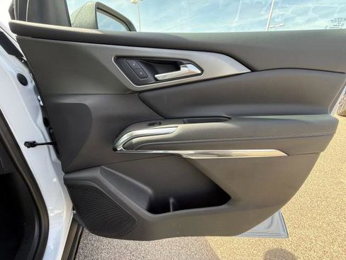 New 2026 Chevrolet Traverse LT FWD image 34