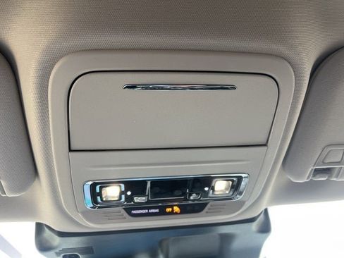 Used 2023 Lincoln Corsair FWD image 39