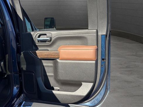 Used 2023 Chevrolet Silverado 3500 High Country w/ Z71 Off-Road Package image 17