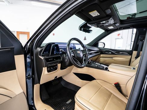 Used 2023 Cadillac Escalade Premium Luxury w/ Touring Package image 32