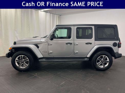 Used 2020 Jeep Wrangler Unlimited Sahara AWD/4WD image 12