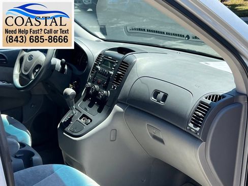 Used 2006 Kia Sedona LX FWD image 26