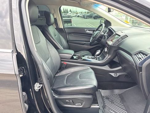 Used 2018 Ford Edge Titanium AWD/4WD image 23