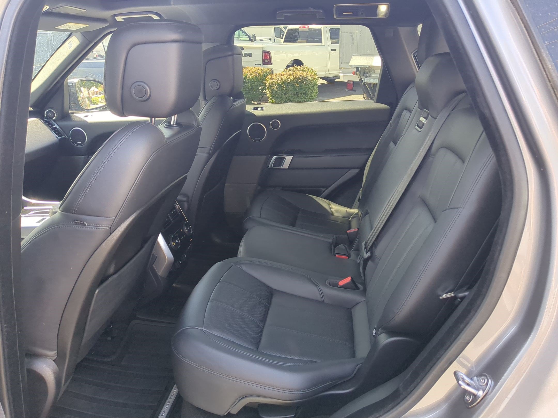 Used 2021 Land Rover Range Rover Sport HSE Silver Edition AWD/4WD image 29
