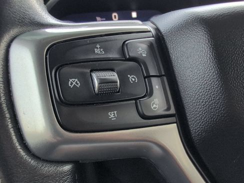 Used 2023 Chevrolet Suburban Premier AWD/4WD image 13