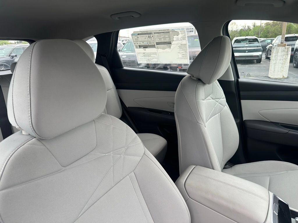 New 2025 Hyundai Tucson SE FWD image 23