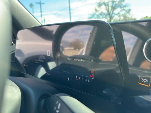 New 2026 Chevrolet Traverse LT image 14