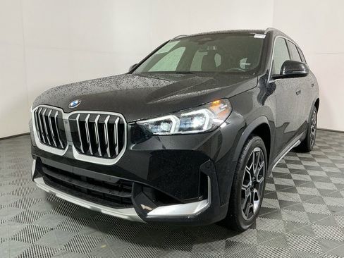 Certified 2025 BMW X1 xDrive28i w/ Convenience Package AWD/4WD image 2