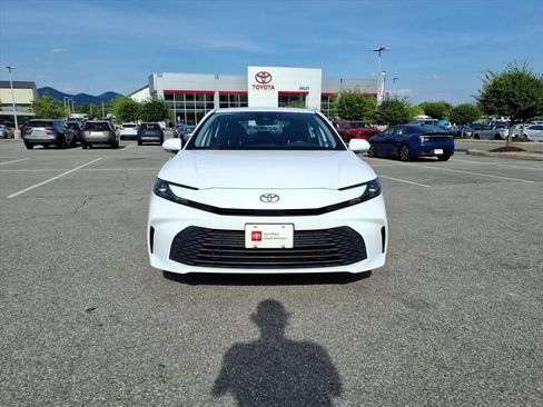 Certified 2025 Toyota Camry LE w/ Convenience Package AWD/4WD image 10
