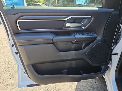 New 2026 RAM 1500 4x4 Crew Cab image 11