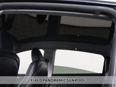 Used 2023 Tesla Model Y Long Range AWD/4WD image 5