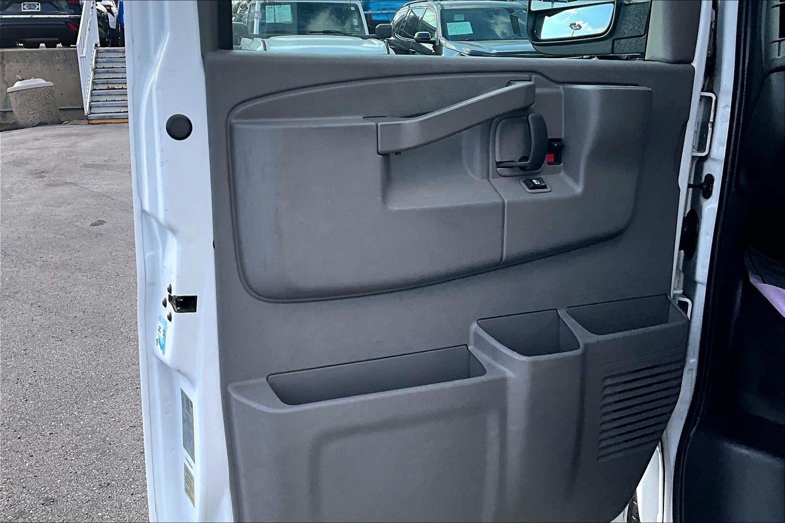 Used 2020 GMC Savana 2500 w/ Driver Convenience Package RWD image 20