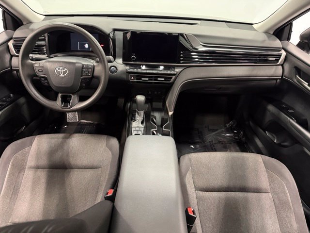 Used 2025 Toyota Camry LE FWD image 29