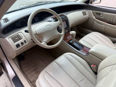 Used 2001 Toyota Avalon XL image 26