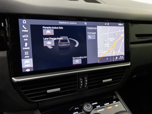 Used 2019 Porsche Cayenne S AWD/4WD image 19
