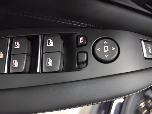 New 2026 BMW X5 M60i w/ Climate Comfort Package AWD/4WD image 24