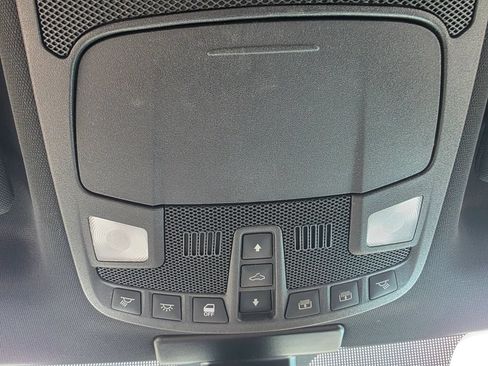 Used 2015 Ford F150 Platinum w/ Equipment Group 701A Luxury AWD/4WD image 22
