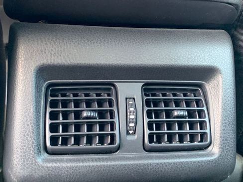 Used 2025 Toyota Camry LE image 23