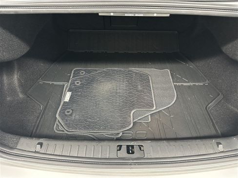 Used 2018 Volvo S60 T5 Inscription Platinum FWD image 17