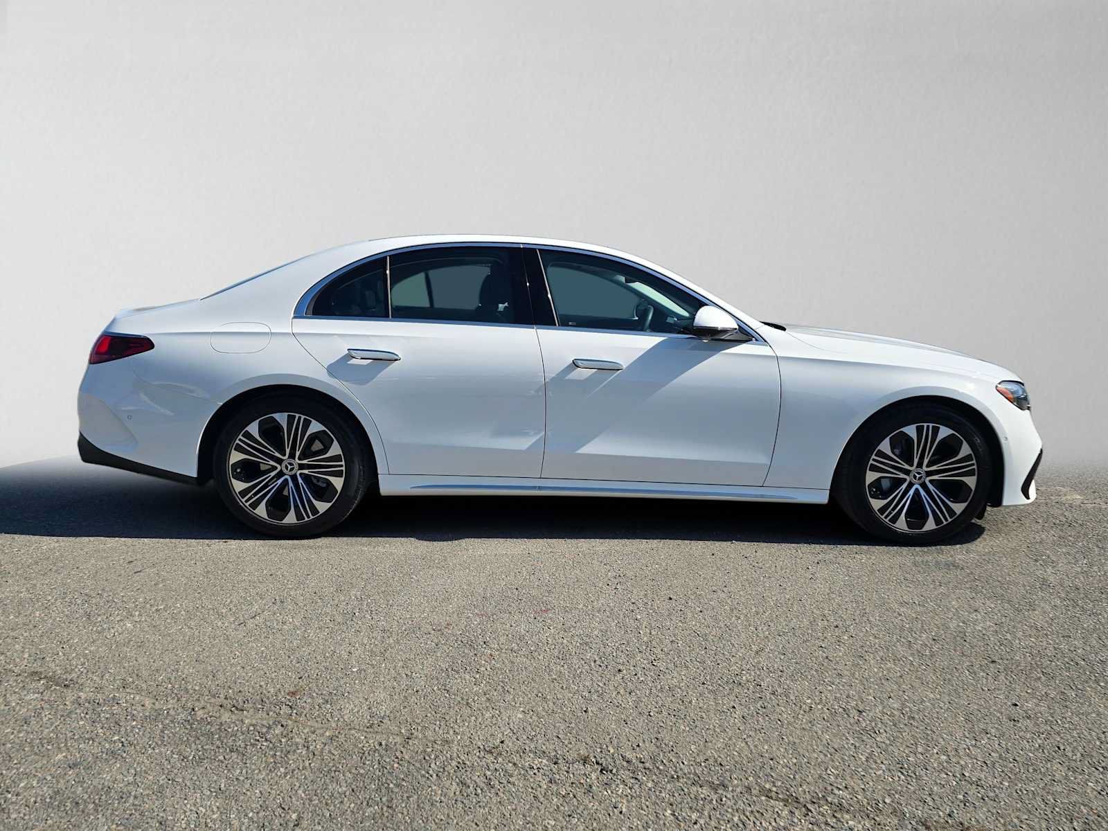 Used 2026 Mercedes-Benz E 350 Sedan image 3