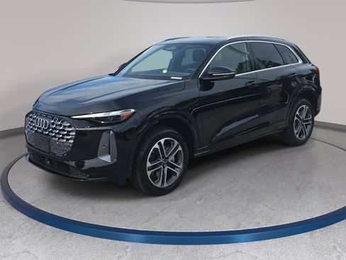 New 2026 Audi Q5 Premium AWD/4WD image 1