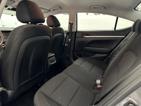Used 2020 Hyundai Elantra SE w/ Cargo Package (C1) FWD image 19