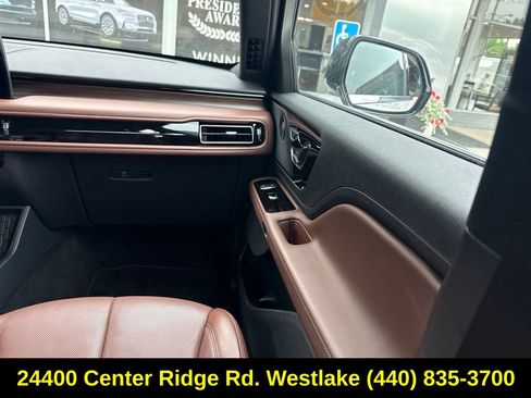Used 2025 Lincoln Aviator Reserve w/ Illumination Package AWD/4WD image 15