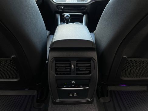 Used 2021 BMW 330i xDrive 330i xDrive w/ Convenience Package image 25