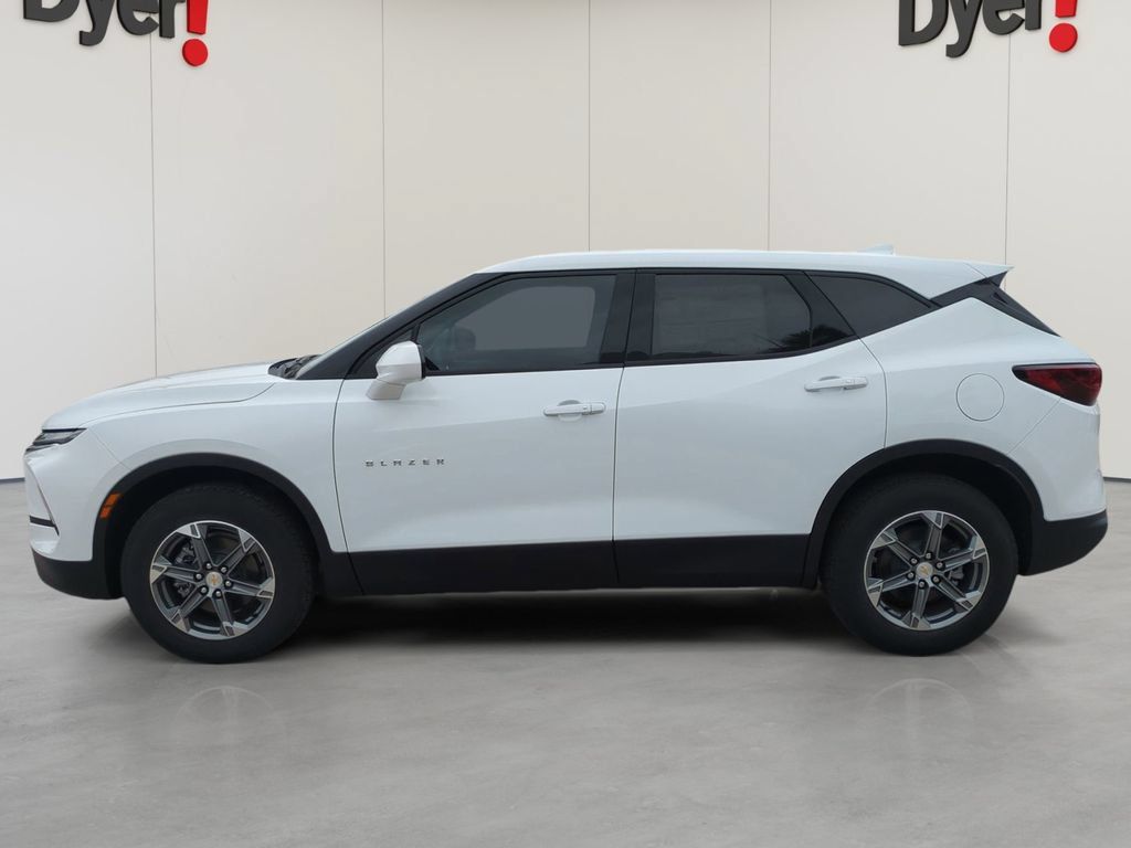 New 2025 Chevrolet Blazer LT w/ LPO, Floor Liner Package FWD image 6
