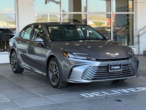New 2026 Toyota Camry XLE image 6