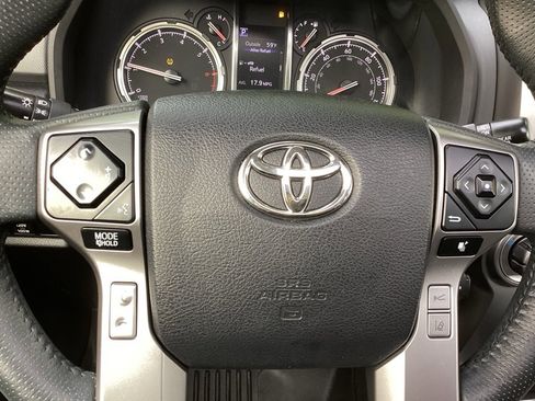 Used 2021 Toyota 4Runner Limited image 17