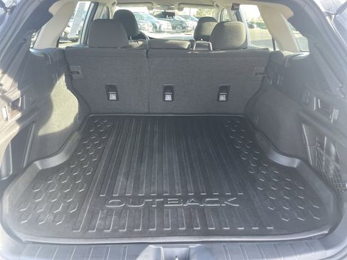 Certified 2020 Subaru Outback image 14