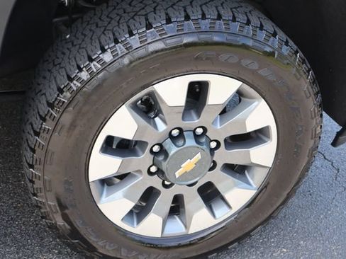 Used 2026 Chevrolet Silverado 2500 Custom w/ Custom Value Package AWD/4WD image 26