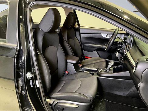 Used 2024 Kia Forte LXS image 28