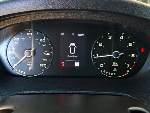 Used 2025 RAM ProMaster 2500 FWD image 13