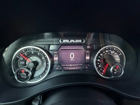 Used 2022 RAM 1500 Lone Star AWD/4WD image 13