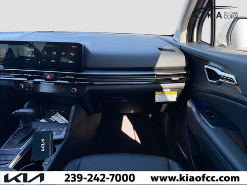 New 2026 Kia Sportage EX FWD image 18