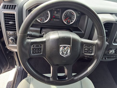 Used 2015 RAM 1500 Express image 17