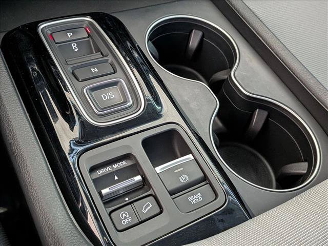 Used 2023 Honda Pilot LX image 11