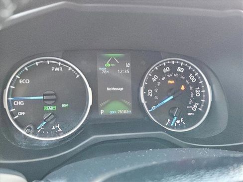 Used 2021 Toyota RAV4 XLE Premium image 11