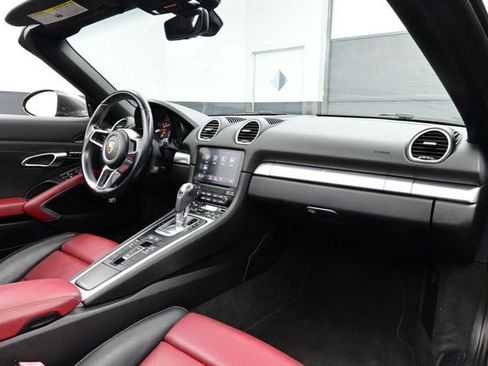 Certified 2018 Porsche 718 Boxster RWD image 14