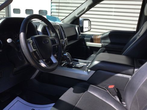 Used 2016 Ford F150 Lariat w/ Equipment Group 502A Luxury image 7