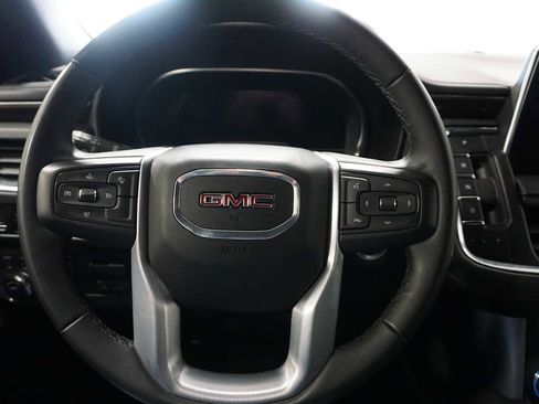 Used 2024 GMC Yukon XL SLE image 24