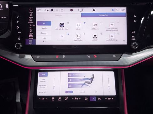 Used 2025 Jeep Wagoneer S Launch Edition image 13