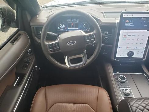 Used 2024 Ford Expedition Max King Ranch AWD/4WD image 18