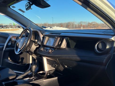 Used 2016 Toyota RAV4 XLE image 29